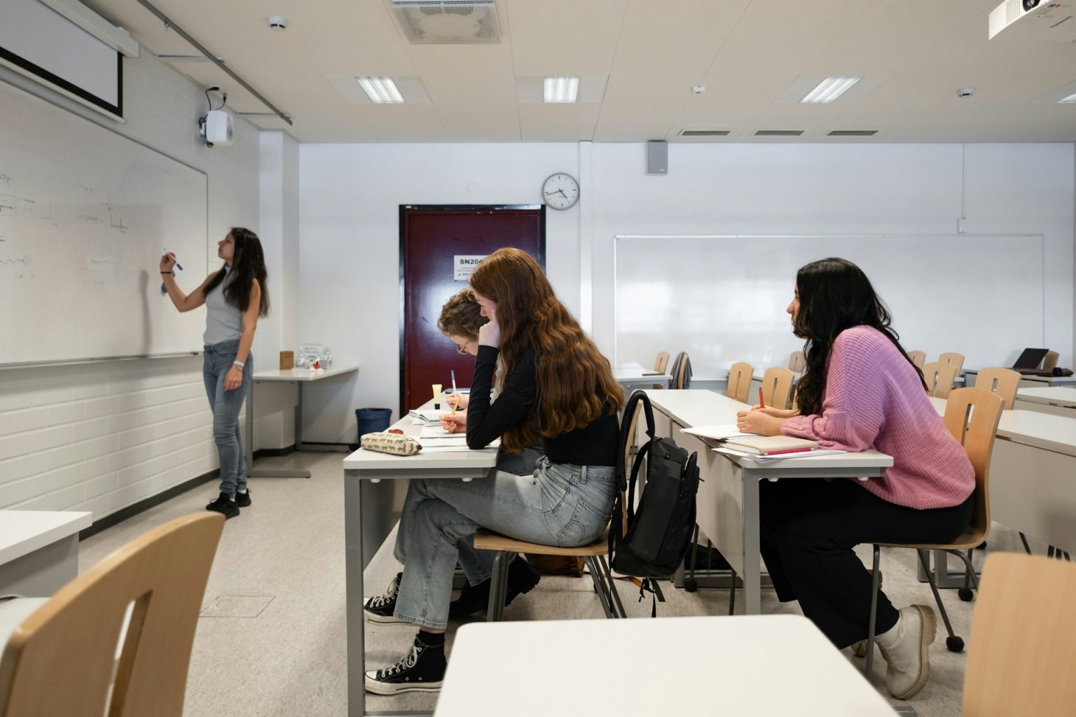Transforming Classrooms: The Benefits of Quality AV Solutions in Education Transforming Classrooms: The Benefits of Quality AV Solutions in Education